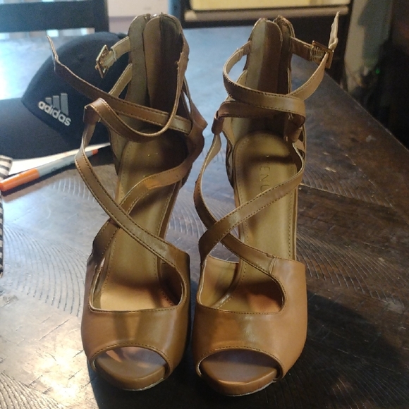 Elegant Brown Strappy Heels - Picture 1 of 4